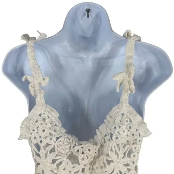 Farm Rio Crochet Peplum Top White Floral Handmade NWT Size XS - Picture 12 of 14